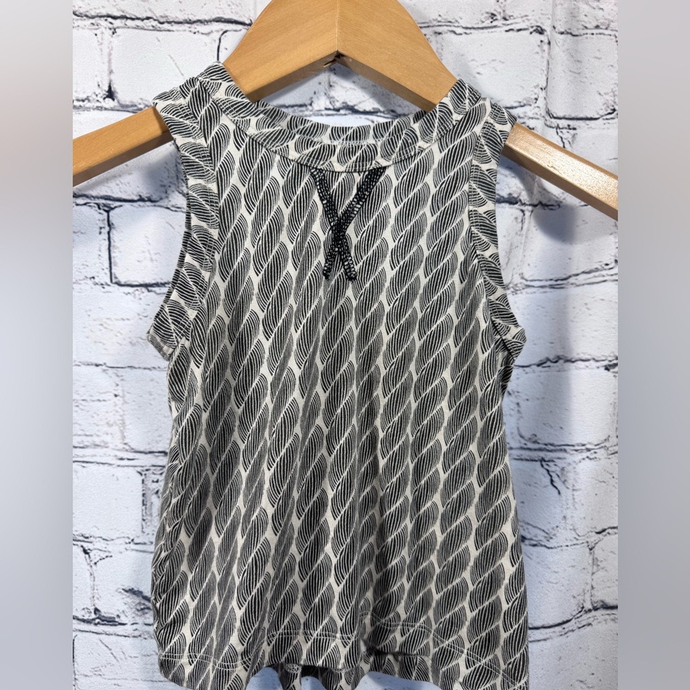 Kate Quinn Black and White Unisex Tank
